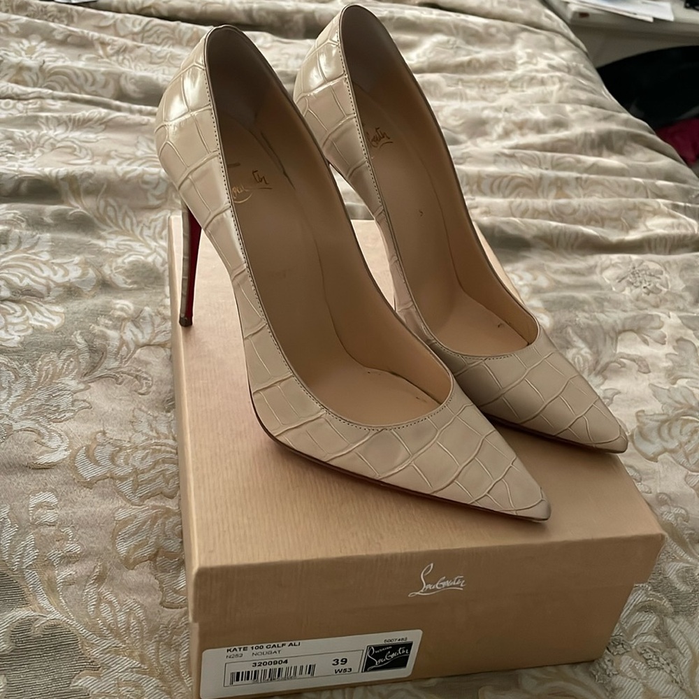 Christian Louboutin Kate 100 Size 39
